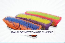 CLASSIC BROOM