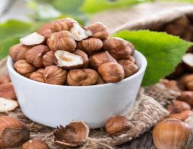 HAZELNUT KERNELS
