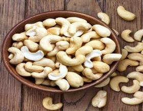 CASHEW NUTS